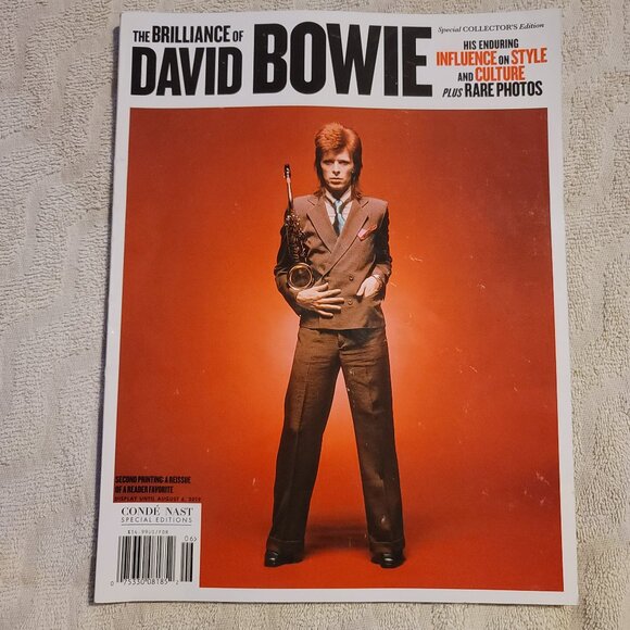 M121. Conde Nast Special Edition The Brilliance of David Bowie Magazine - Picture 1 of 2